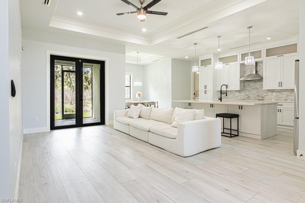 GOLDEN GATE ESTATES - Residential