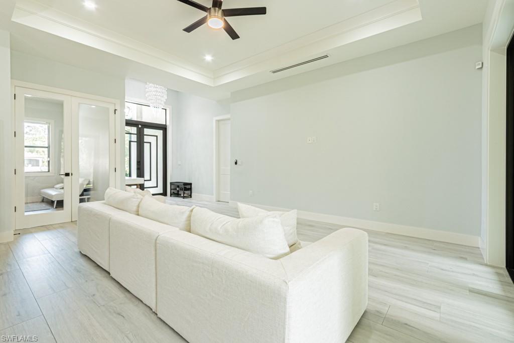 GOLDEN GATE ESTATES - Residential