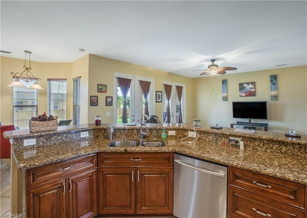 GATOR CIRCLE - Residential