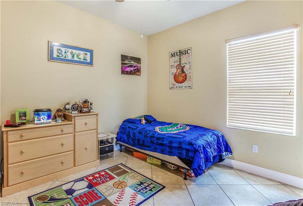 GATOR CIRCLE - Residential