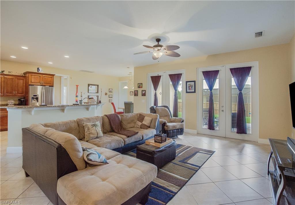 GATOR CIRCLE - Residential