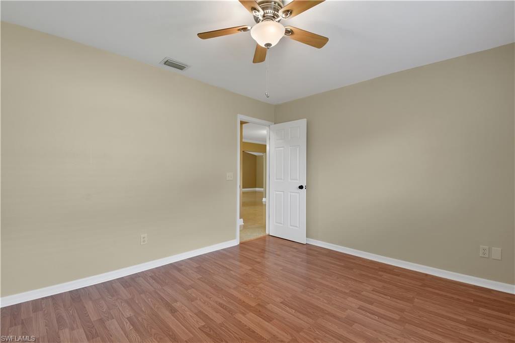 SAN CARLOS PARK - Residential