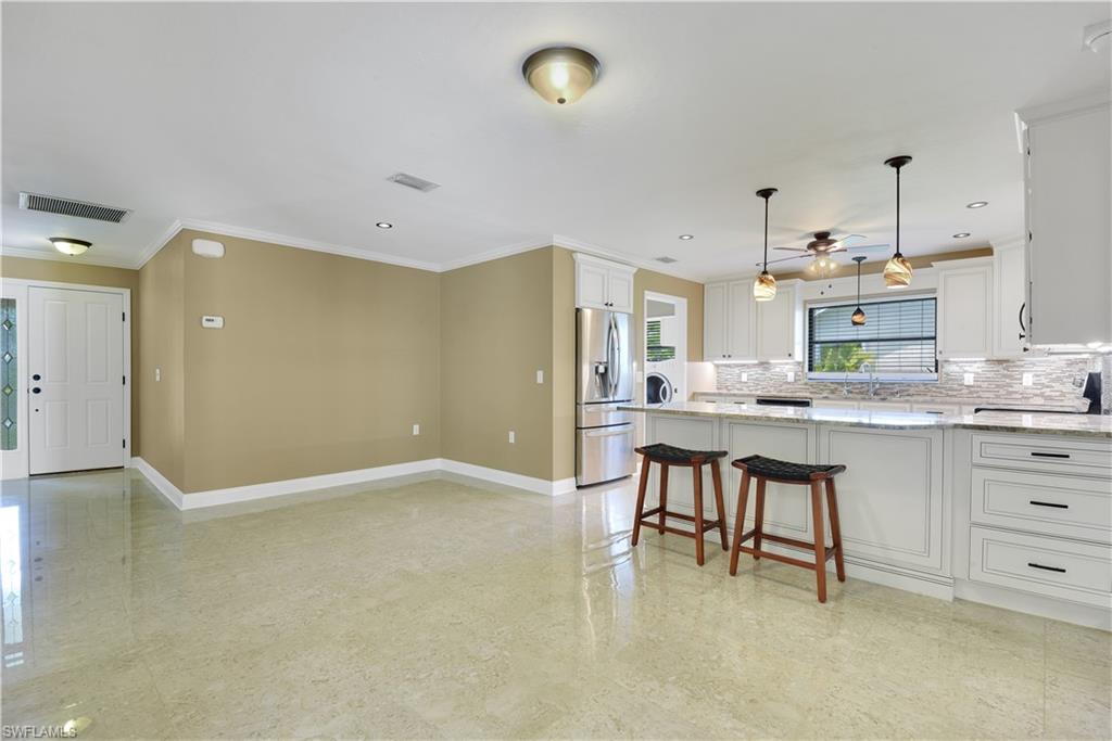 SAN CARLOS PARK - Residential