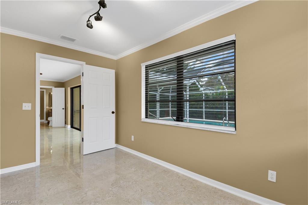 SAN CARLOS PARK - Residential