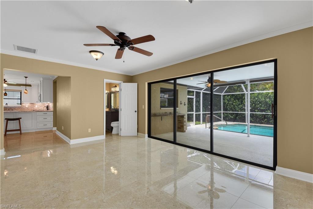 SAN CARLOS PARK - Residential