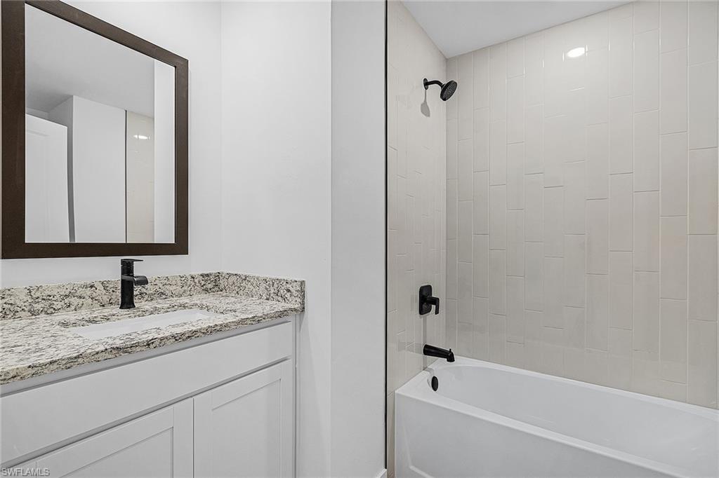 MIRROR LAKES - Residential