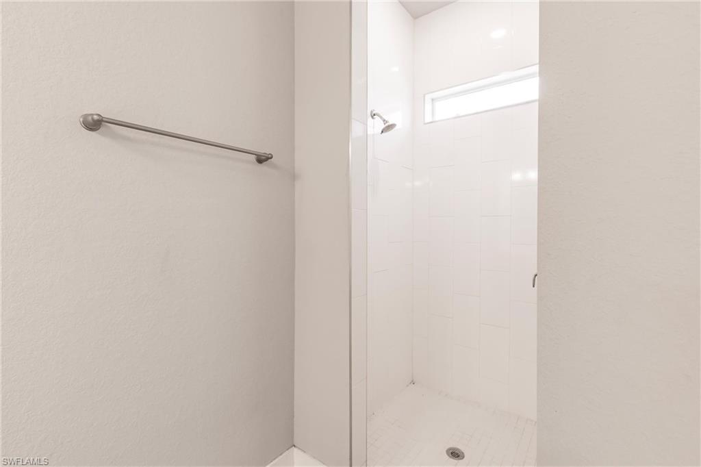 PORT CHARLOTTE - Residential Lease