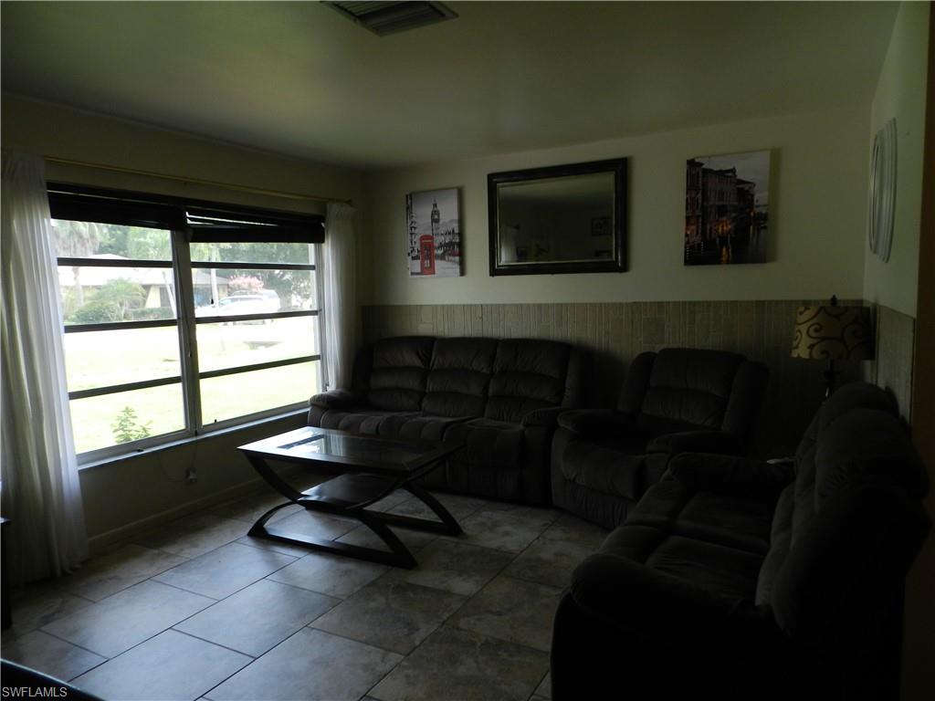 NAPLES PARK - Residential