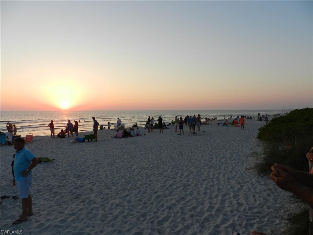 NAPLES PARK - Residential