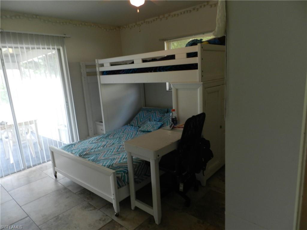 NAPLES PARK - Residential