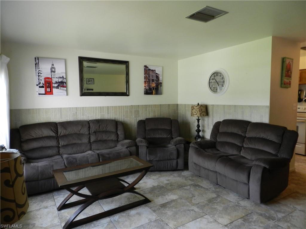 NAPLES PARK - Residential