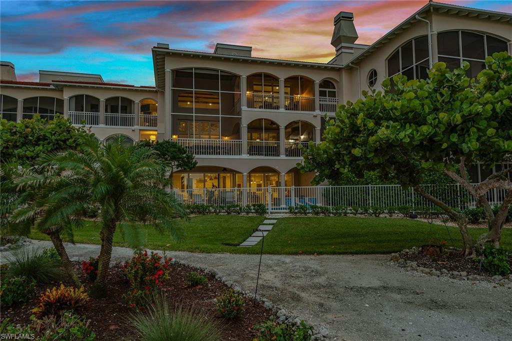 ROYAL MARCO POINT - Residential