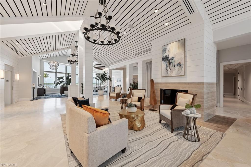 ROYAL MARCO POINT - Residential