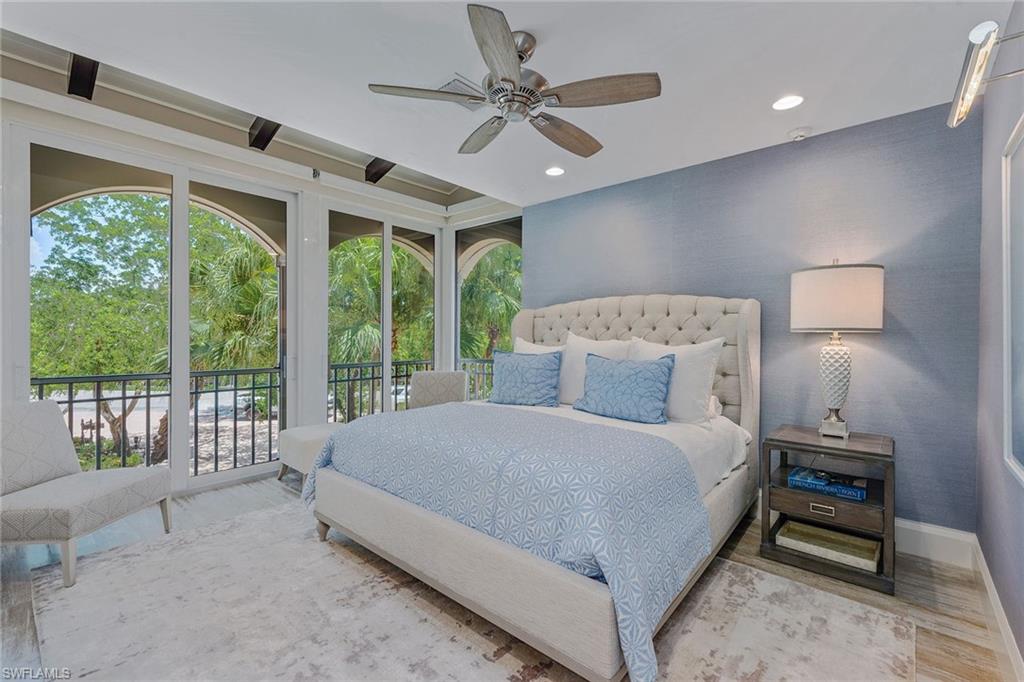 ROYAL MARCO POINT - Residential