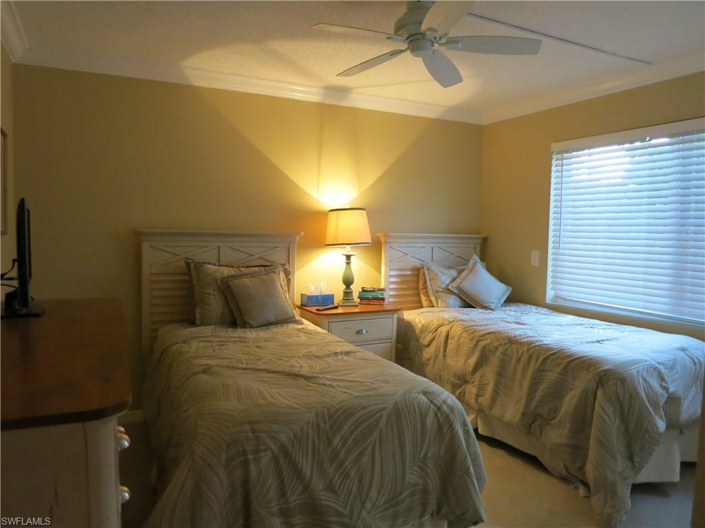 GLADES COUNTRY CLUB - Residential