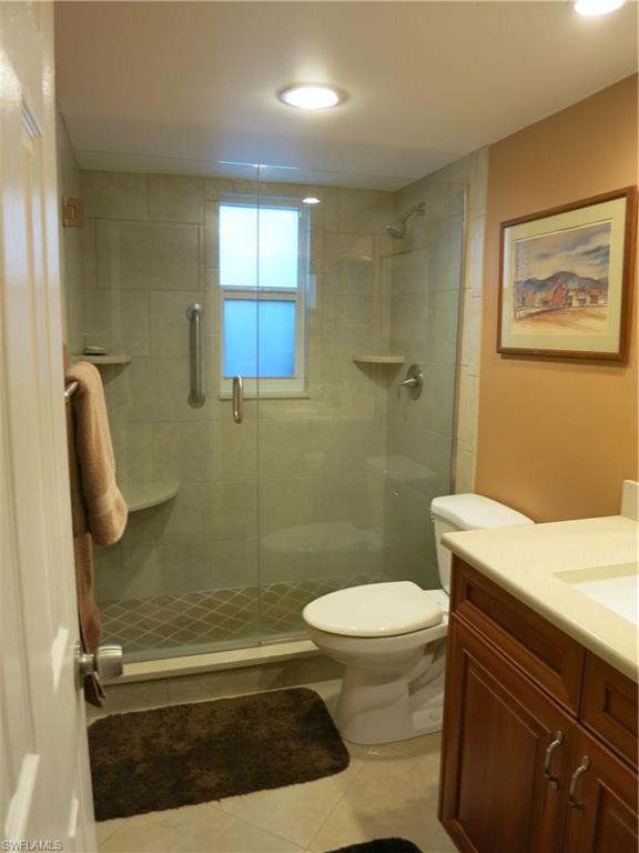 GLADES COUNTRY CLUB - Residential