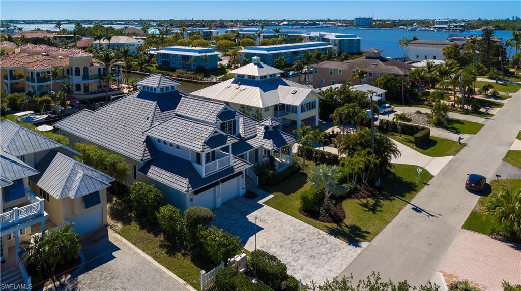 GOLDEN SHORES - Residential