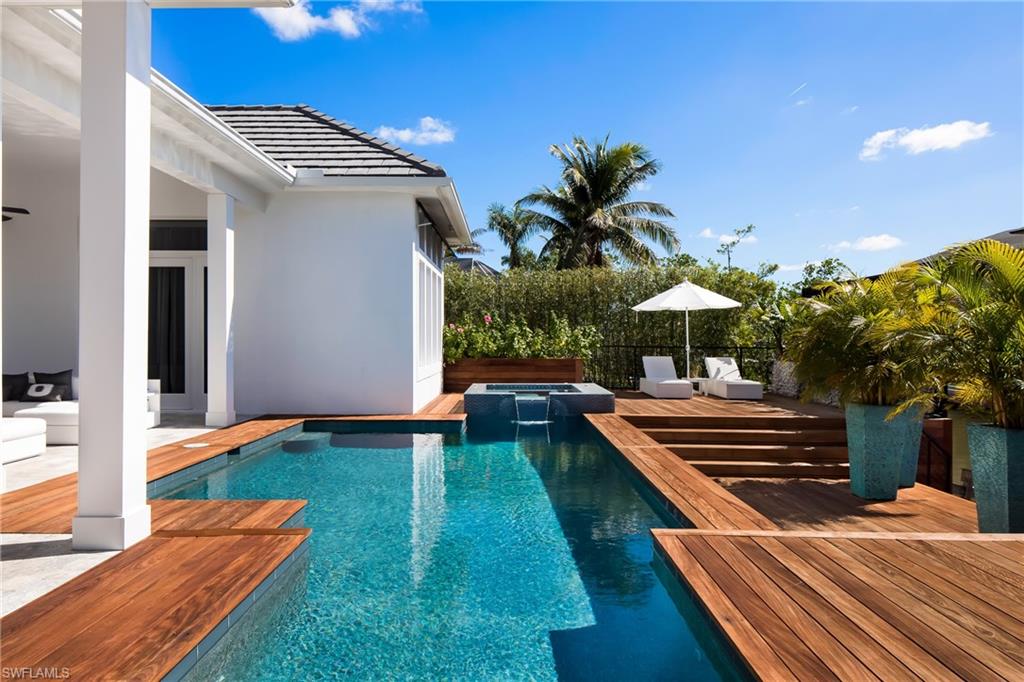 GOLDEN SHORES - Residential