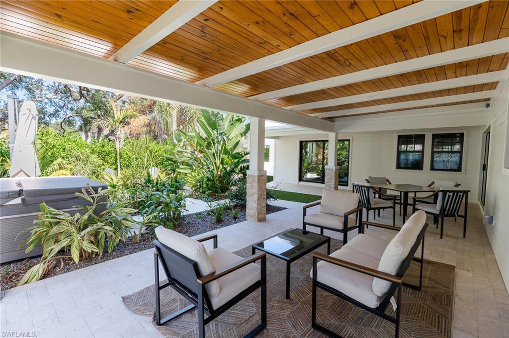 BURTWOOD - Residential