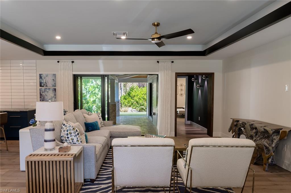 BURTWOOD - Residential