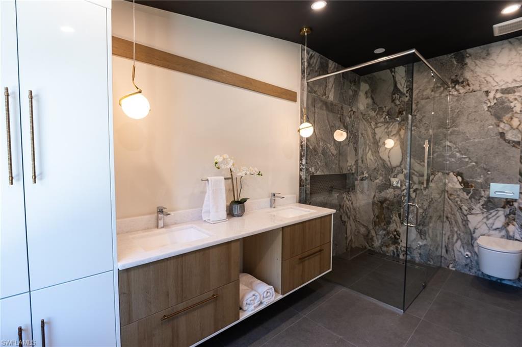 BURTWOOD - Residential