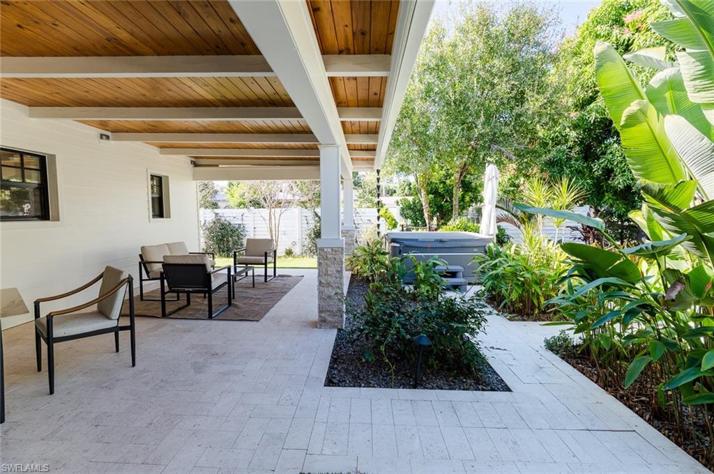 BURTWOOD - Residential