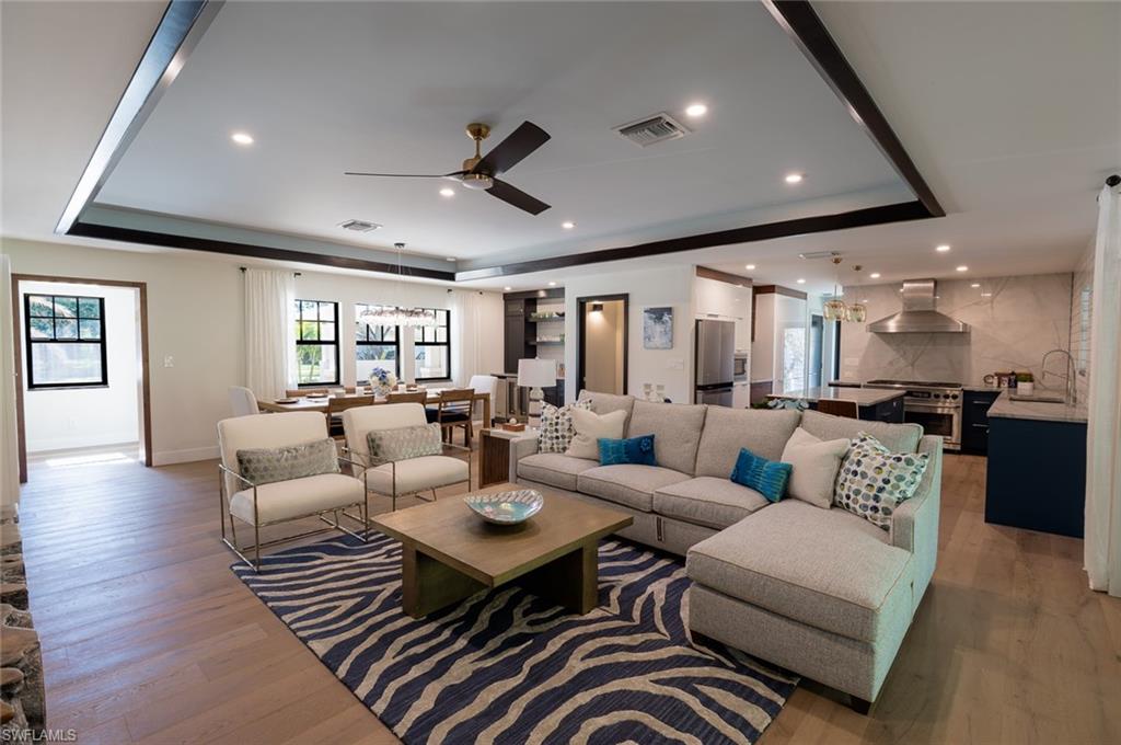 BURTWOOD - Residential