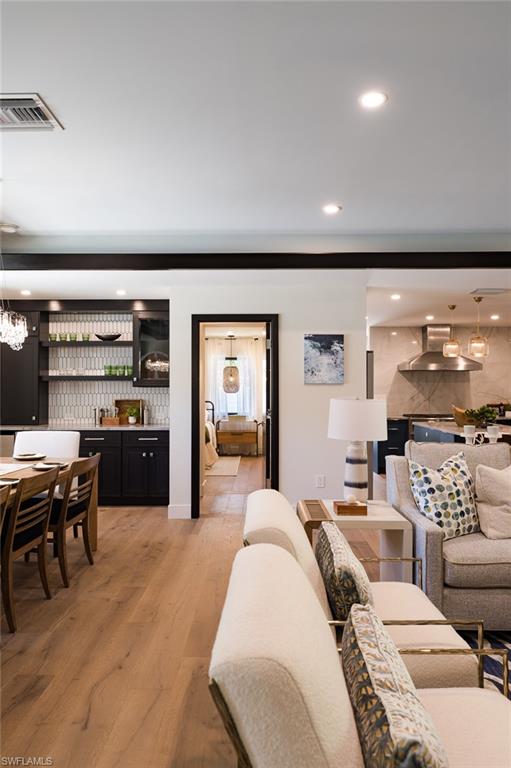 BURTWOOD - Residential