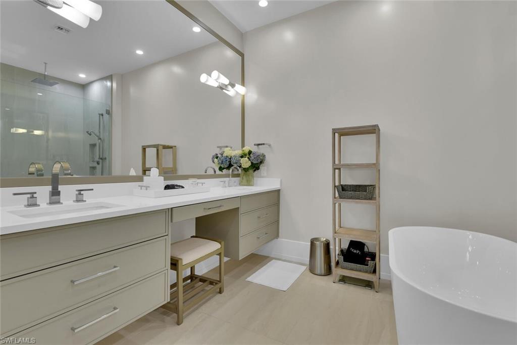 OLDE NAPLES - Residential Lease