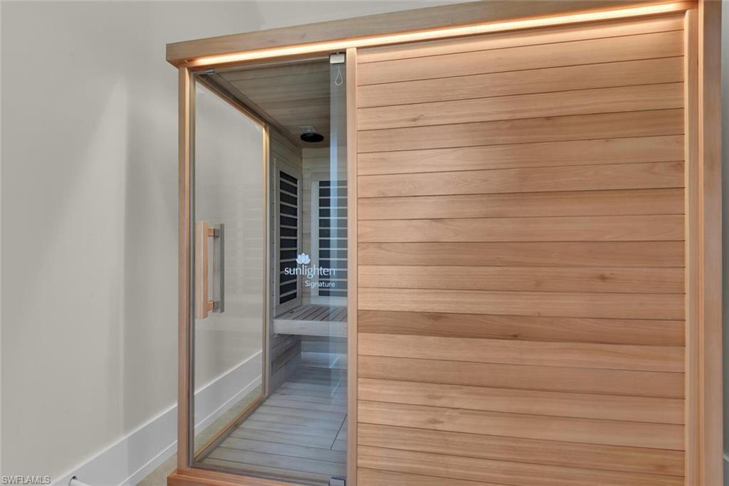 OLDE NAPLES - Residential Lease