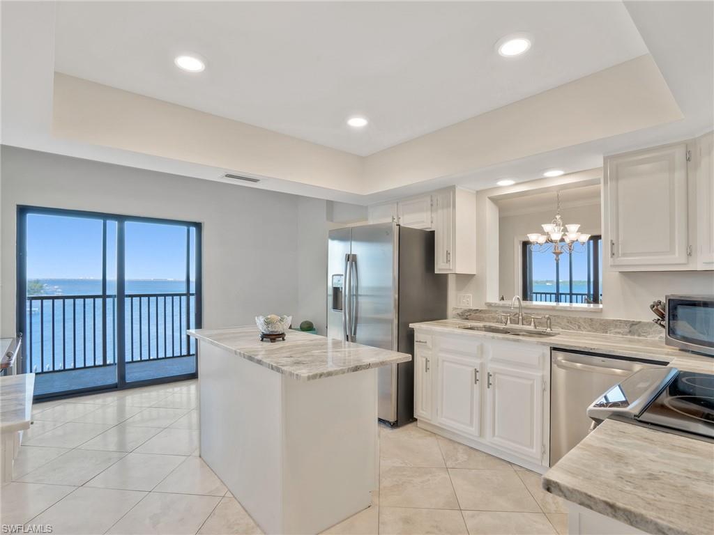 POINTE ROYALE - Residential