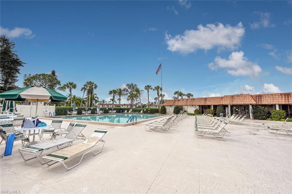 FAIRWAYS AT PAR TWO - Residential