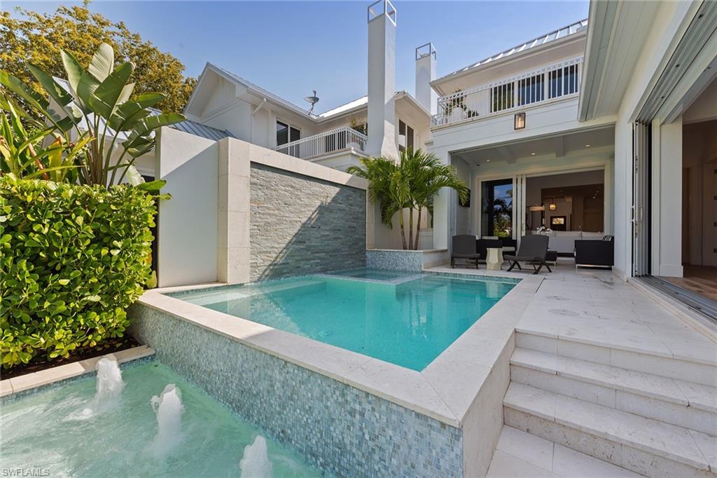 OLDE NAPLES - Residential