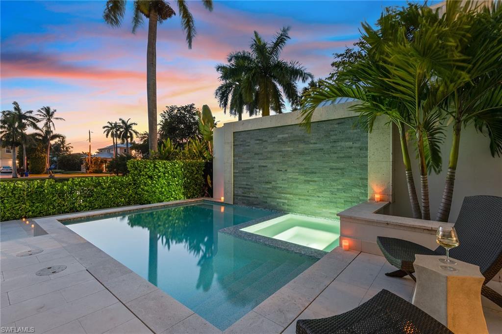 OLDE NAPLES - Residential