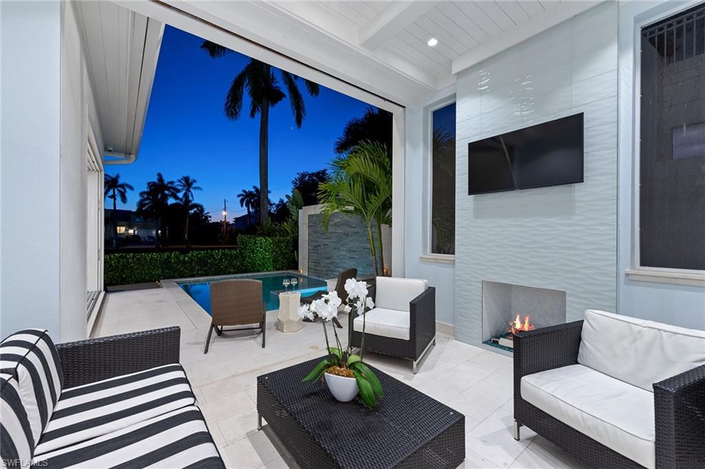 OLDE NAPLES - Residential