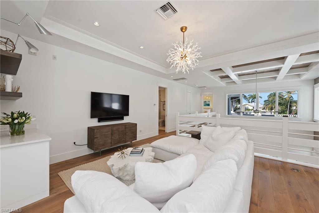 OLDE NAPLES - Residential