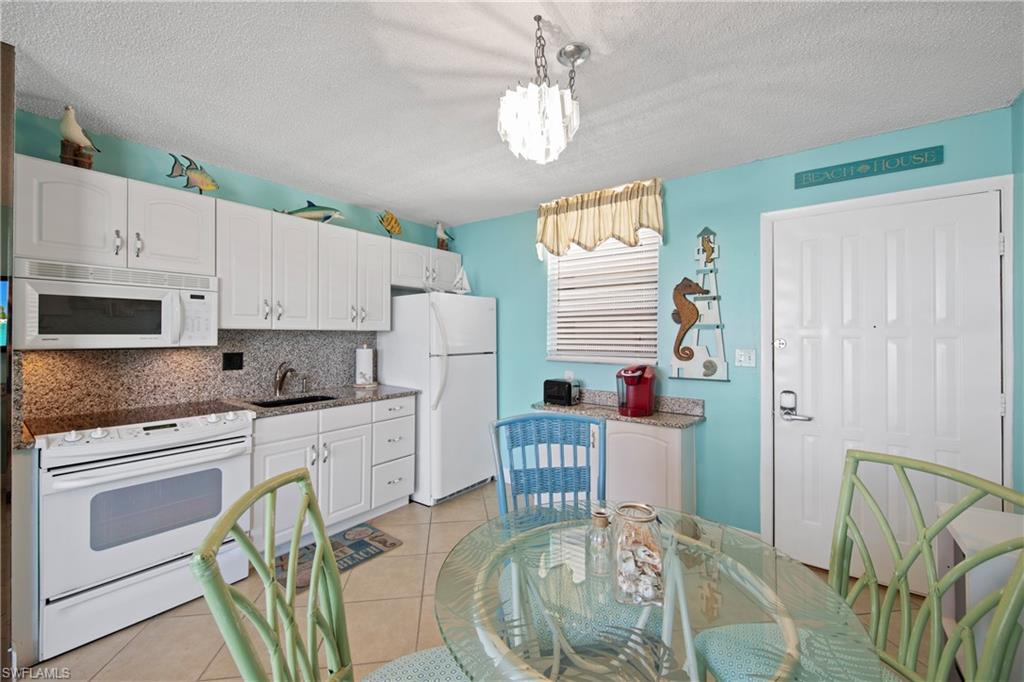 BEACH AND TENNIS CLUB - Residential