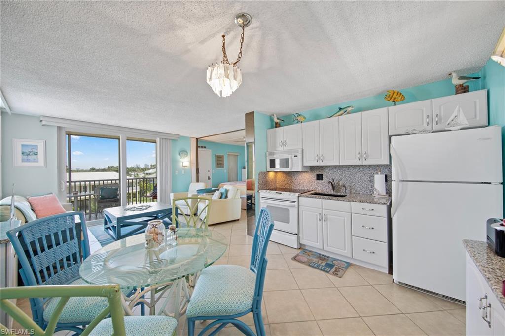 BEACH AND TENNIS CLUB - Residential