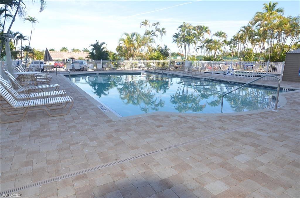 BEACH AND TENNIS CLUB - Residential