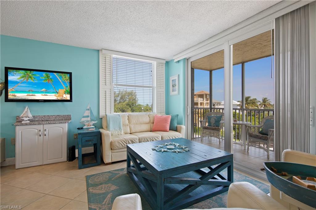 BEACH AND TENNIS CLUB - Residential