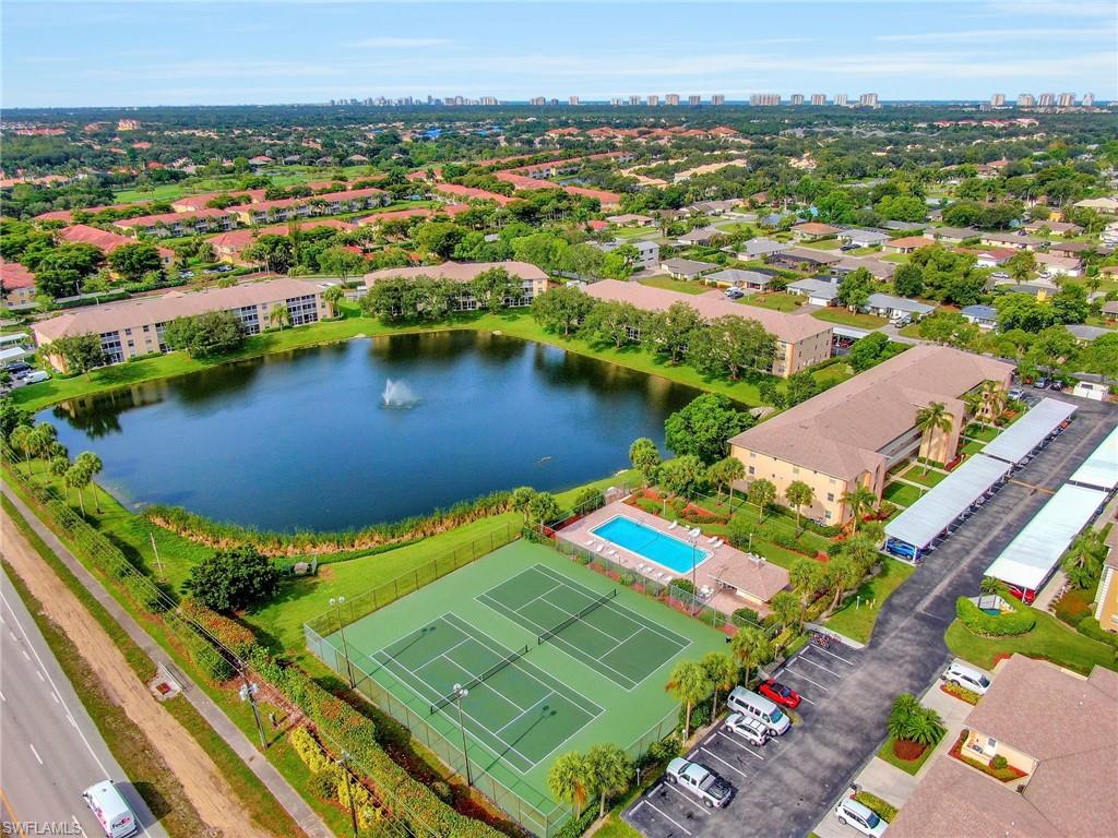 VICTORIA LAKES - Residential