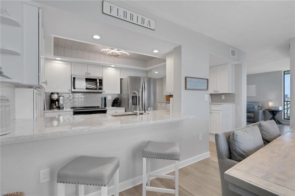 BAYSHORES - Residential Lease