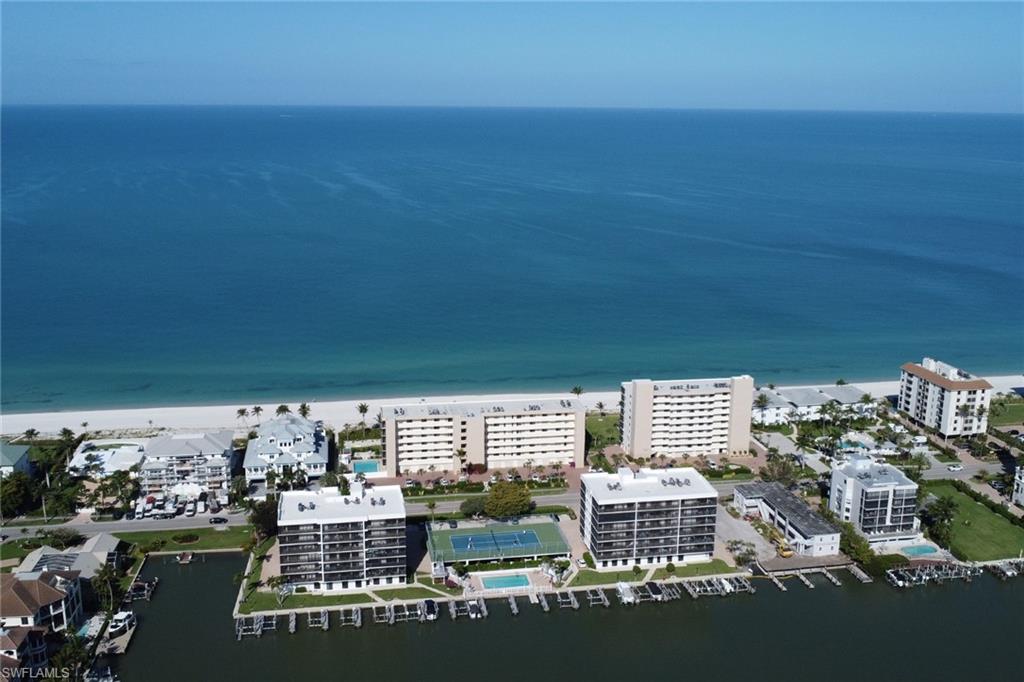 BAYSHORES - Residential Lease