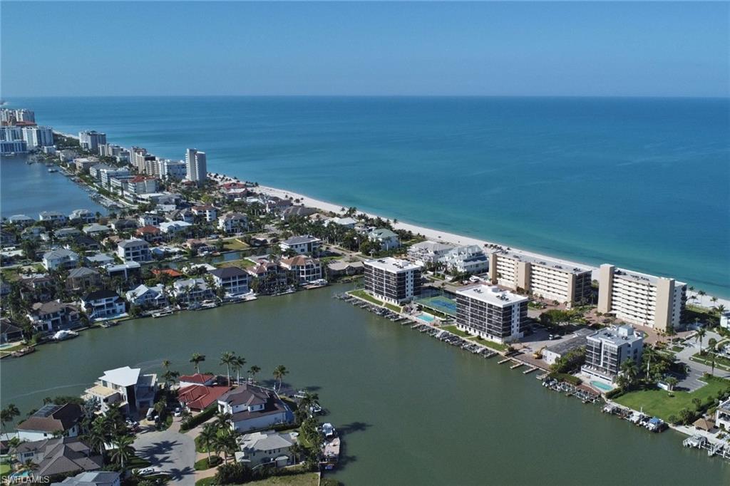 BAYSHORES - Residential Lease