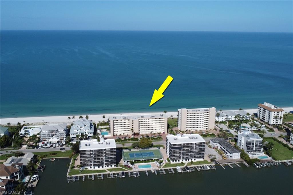 BAYSHORES - Residential Lease