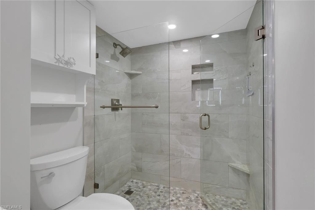 BAYSHORES - Residential Lease