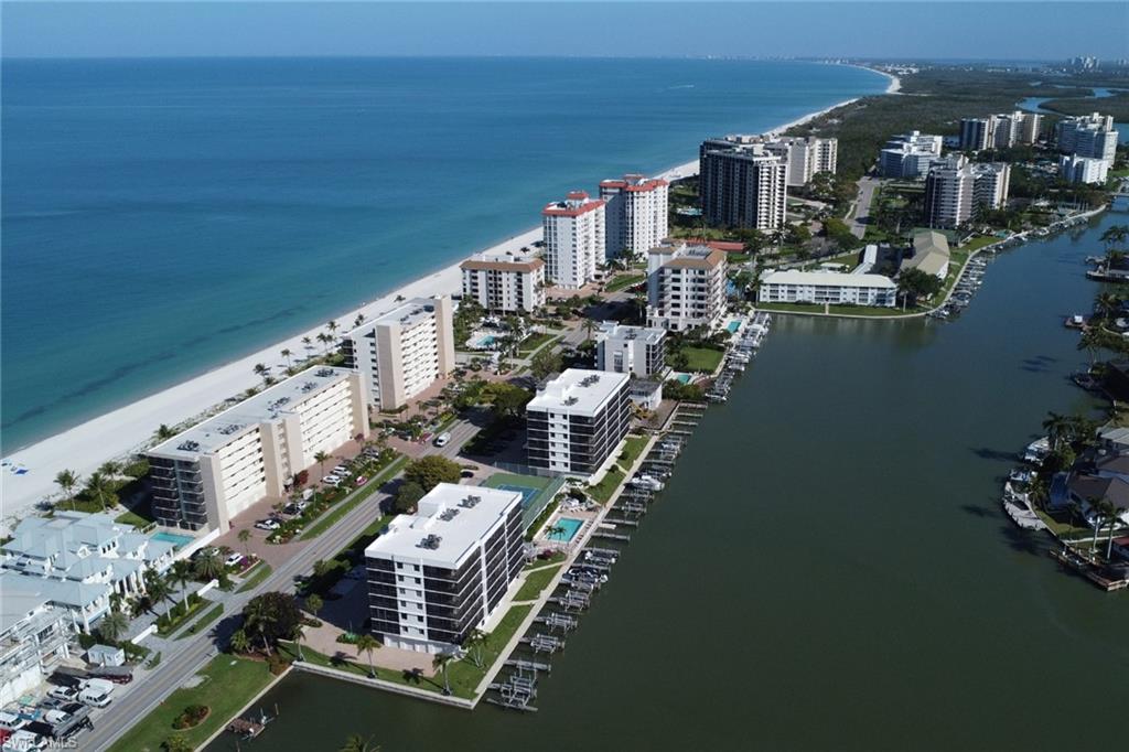 BAYSHORES - Residential Lease