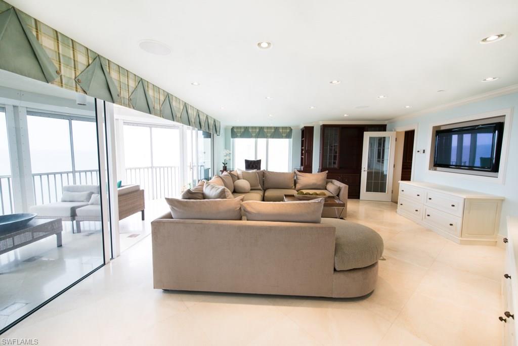 CONTESSA AT BAY COLONY - Residential