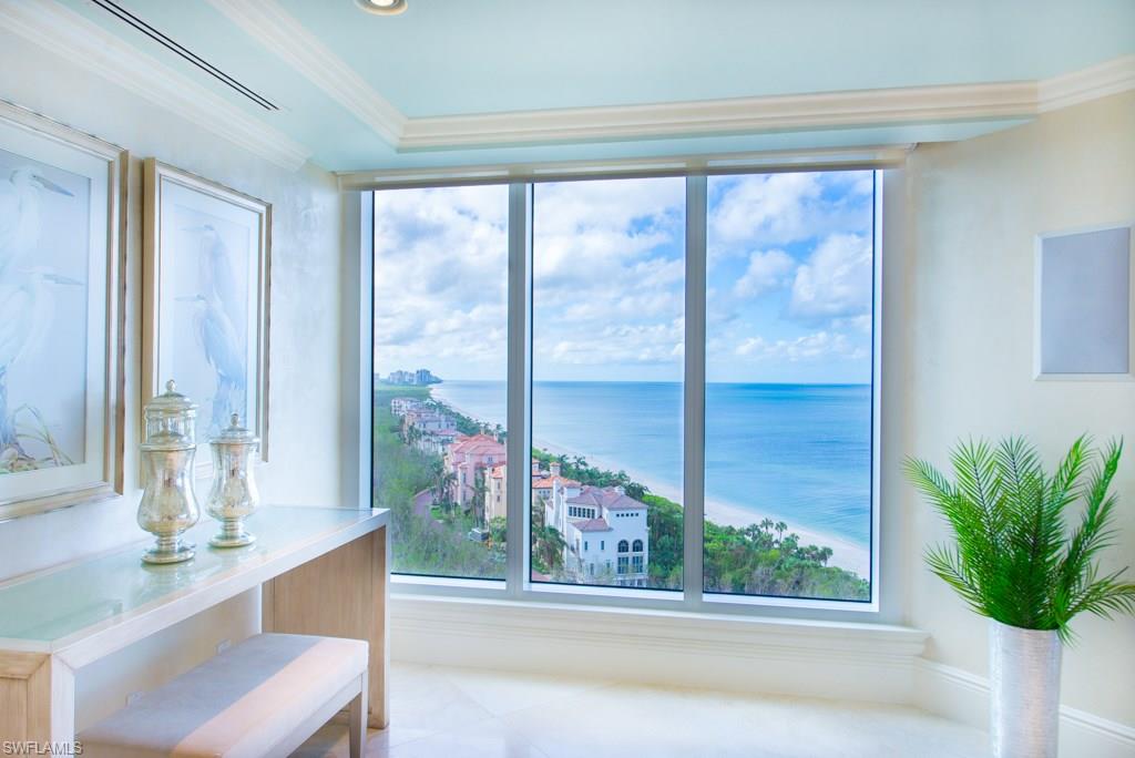 CONTESSA AT BAY COLONY - Residential