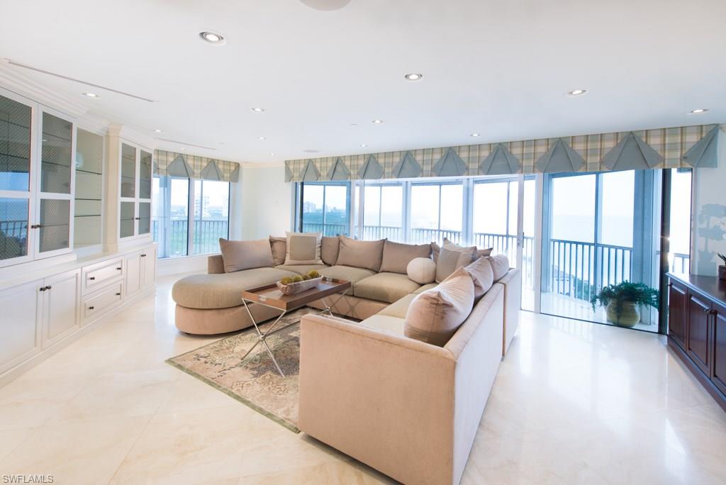 CONTESSA AT BAY COLONY - Residential